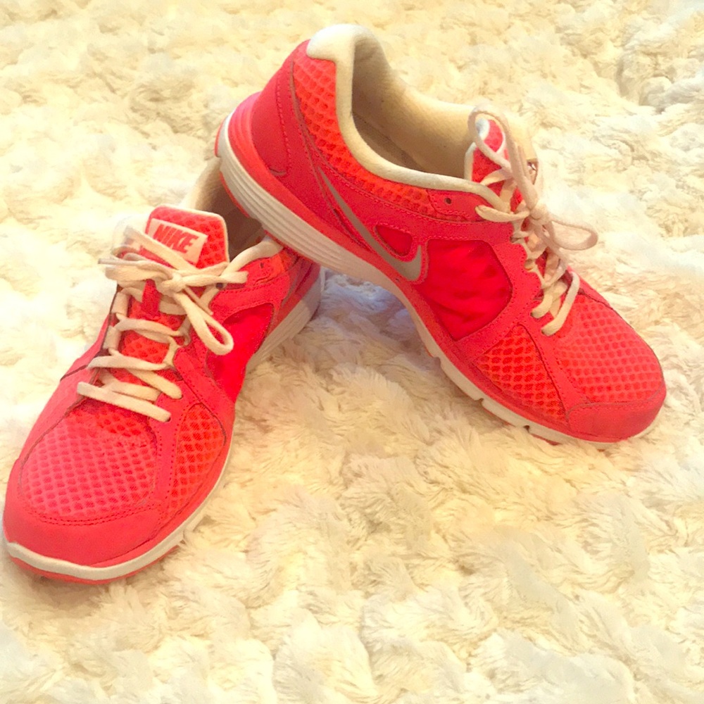 Nike Dual Fusion Fit